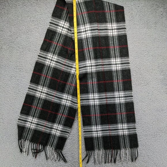 Cashmink Scarf By V.Fraas 100% Acrylic Soft White Black Red Plaid Pattern Scarf - Picture 6 of 6